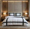 Dekbedovertrek Alberto Zwart-Wit&nbsp;240 en 200 x 200/220 cm inclusief 2 kussenslopen Stijlvol en Tijdloos Design 100% Katoe