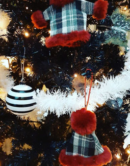 hanger kerstversiering Kerstkleding voor in de boom Textiel Zwart/Wit/Rood hangers 4 ass. zwart wit