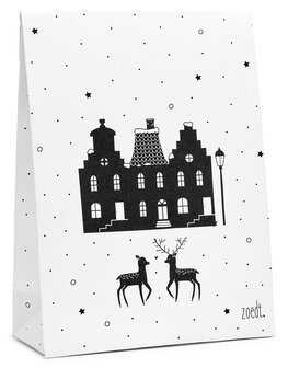 Kerst cadeauzakje wit met zwart patroon en kersttafereeltje
