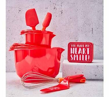 KADOBLIK-YOU MAKE MY HEART SMILE&nbsp;- 12X10XH6,2CM ROOD  Leuk om cadeau te geven! Ongevuld of gevuld met wat lekkers of cad