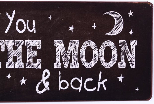 Tekstbord I love you to the moon and back