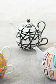 TEA FOR ONE D11.5XH14CM BLACK-WHITE THEEPOT 35CL - TAS 30CL  Handig Theepotje voor kleine porties! 