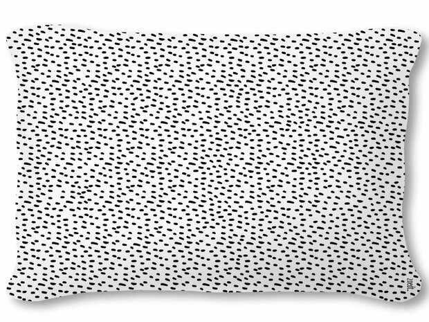 Buitenkussen Zoedt met hart en zwart wit patroon – 60x40cm 