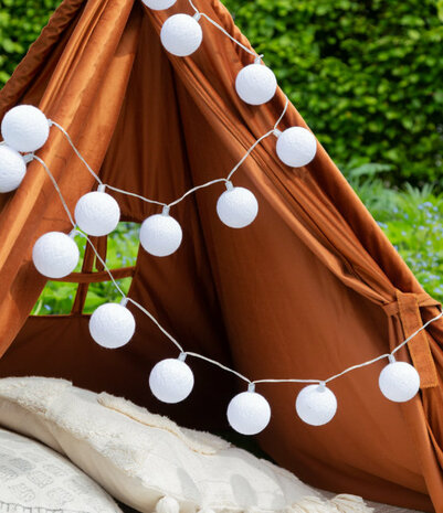COTTON BALL LIGHTS BUITEN LICHTSLINGER -BLANCO