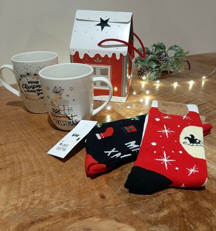 Kerstcadeau pakket Huisje, Kerstmok/Kerstsokken/kaartje