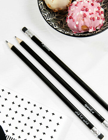 Zwart potlood met tekst 'Geniet' Zoedt