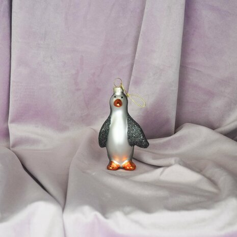 Kerstbal Pingu&iuml;n.&nbsp;6x3,5x10cm 