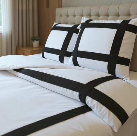 Dekbedovertrek Alberto Zwart-Wit&nbsp;240 en 200 x 200/220 cm inclusief 2 kussenslopen Stijlvol en Tijdloos Design 100% Katoe