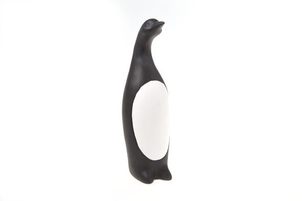 PINGUIN ZWART AARDEWERK 17cm