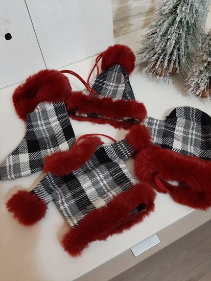 Kerstkleding set 4 Kerstboomhangers Zwart/Wit/Rood
