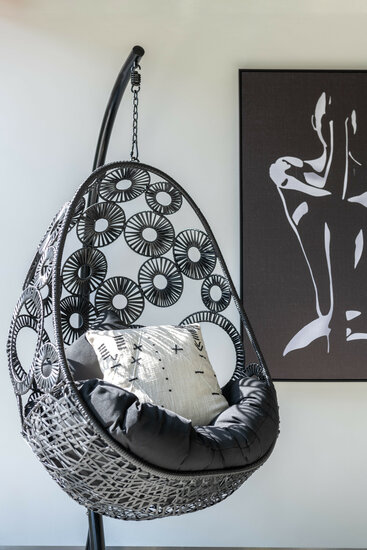 Hangstoel Zwart of Wit Bula IN/OUTDOOR  J-Line
