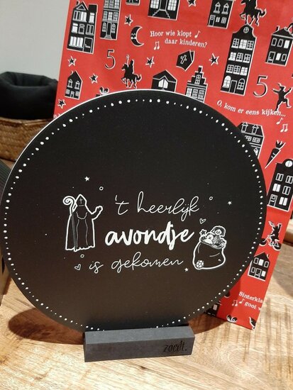 Muurcirkel 't heerlijk avondje is gekomen.