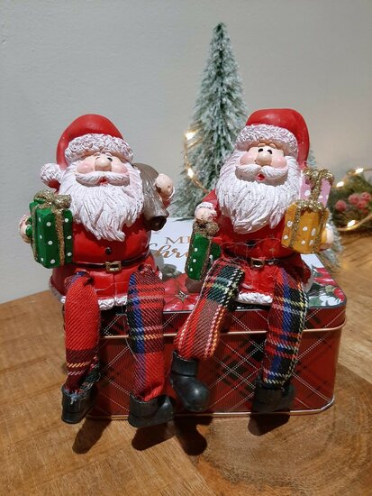 Kerstman bengelbenen rood 2 assorti - L8xb6,5xh18cm