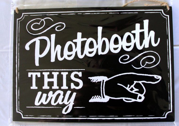 Tekstbord Photobooth This Way